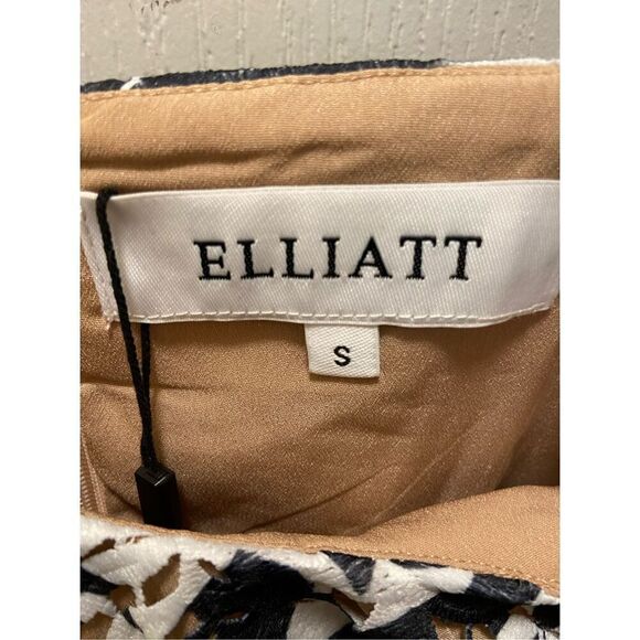 Elliatt Anchor Lace asymetric hemline White Dress Wedding Guest size S NWT$385 - Picture 7 of 7